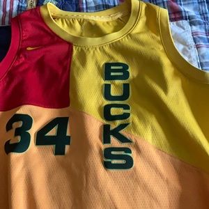 Giannis Antetokounmpo city jersey